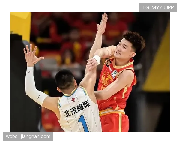 广厦攻守均衡北京防守铁血 广东经验老辣形成三足鼎立